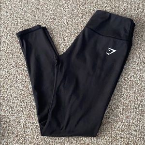 Black gym shark leggings